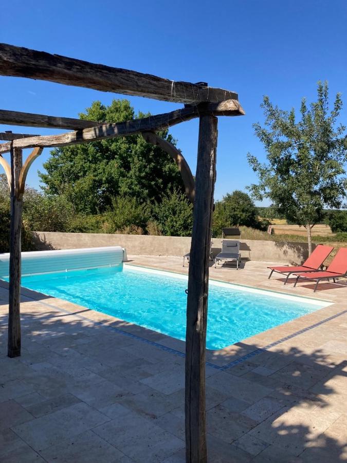 Rustic Cottage With Stunning Swimming Pool Saint-Front  Dış mekan fotoğraf